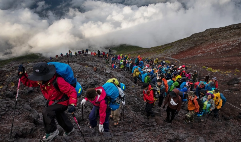 climb Mount Fuji beginner