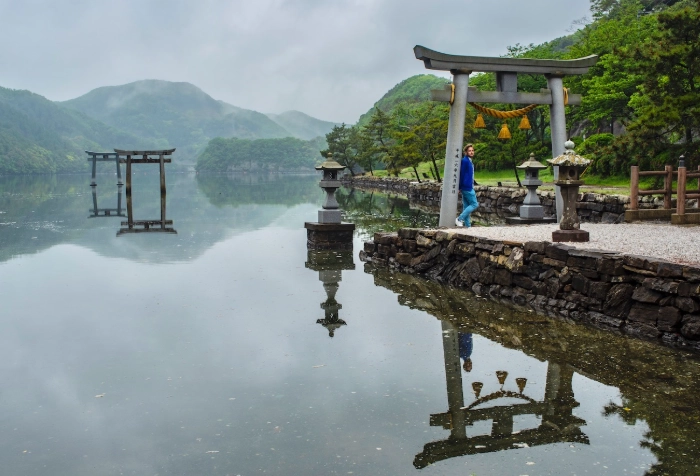 Tsushima closer to Korea or Japan Tsushima closer to Korea or Japan