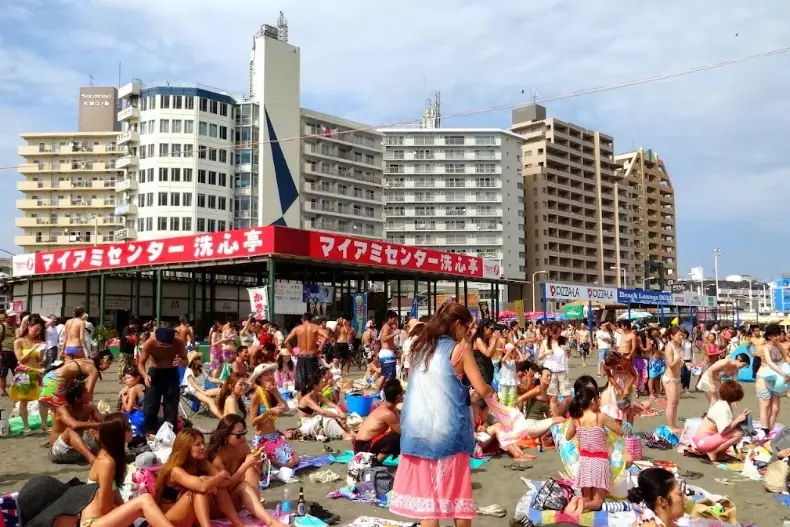 Enoshima beach rules