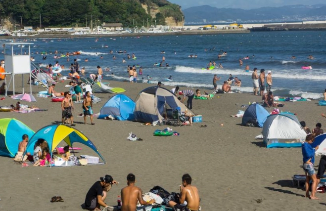 Enoshima swimming beach
