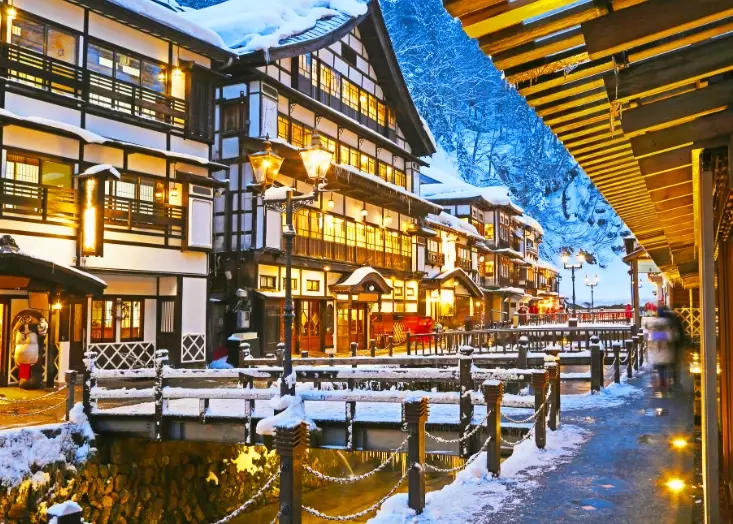 Ginzan Onsen winter