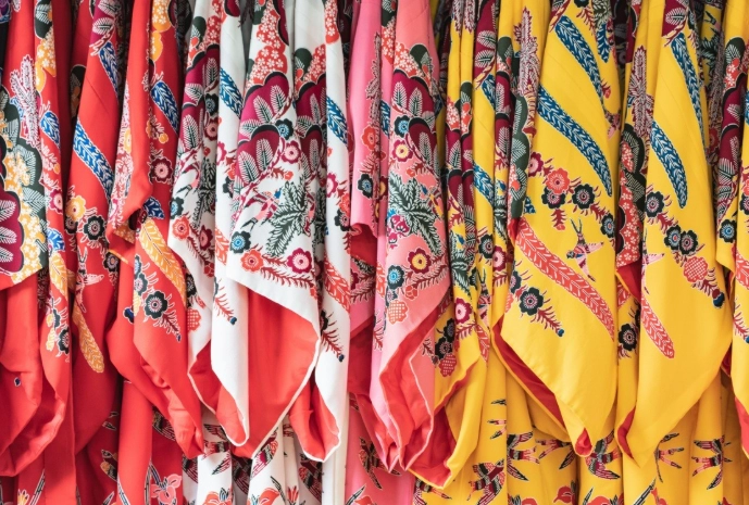 Okinawa craft shopping