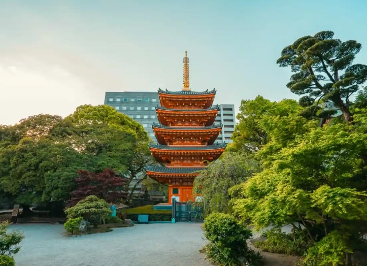 Fukuoka travel guide Fukuoka travel guide