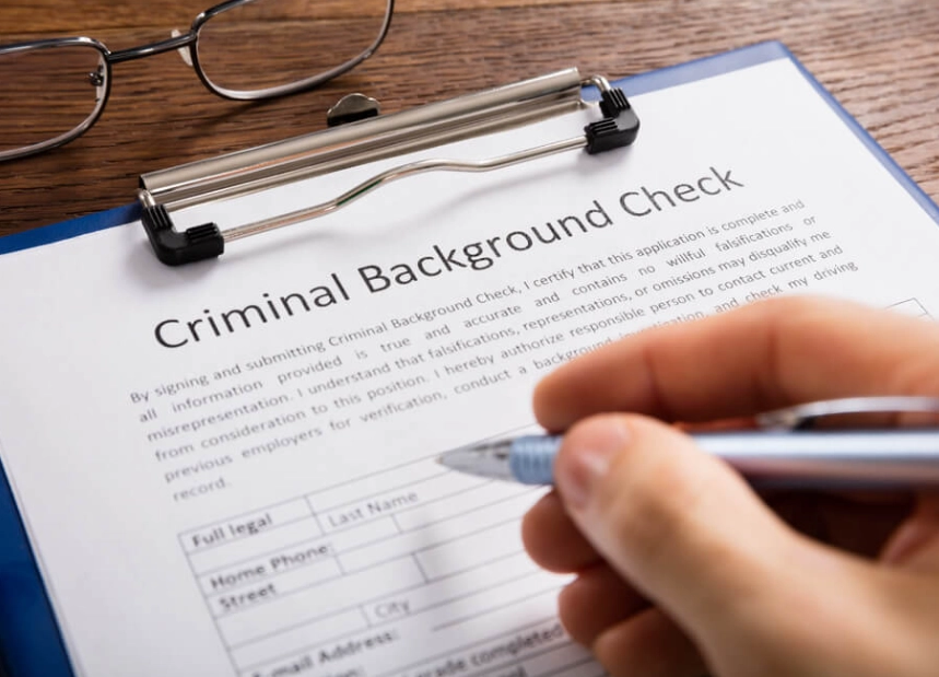 Does Japan do background checks on tourists?